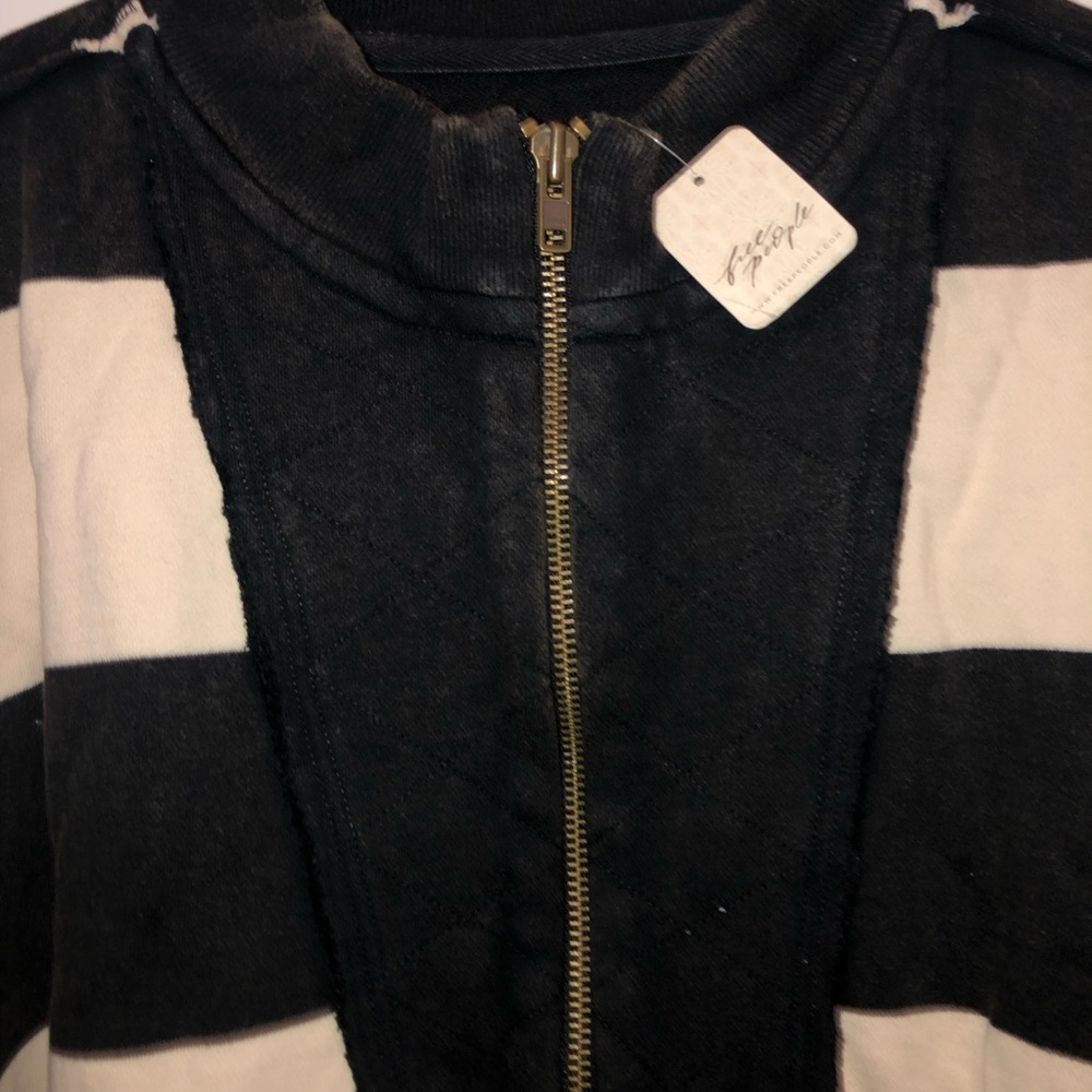 New Free People We The Free Seaside Funnel Pullover Sweatshirt Black/Cream XL - Picture 4 of 6